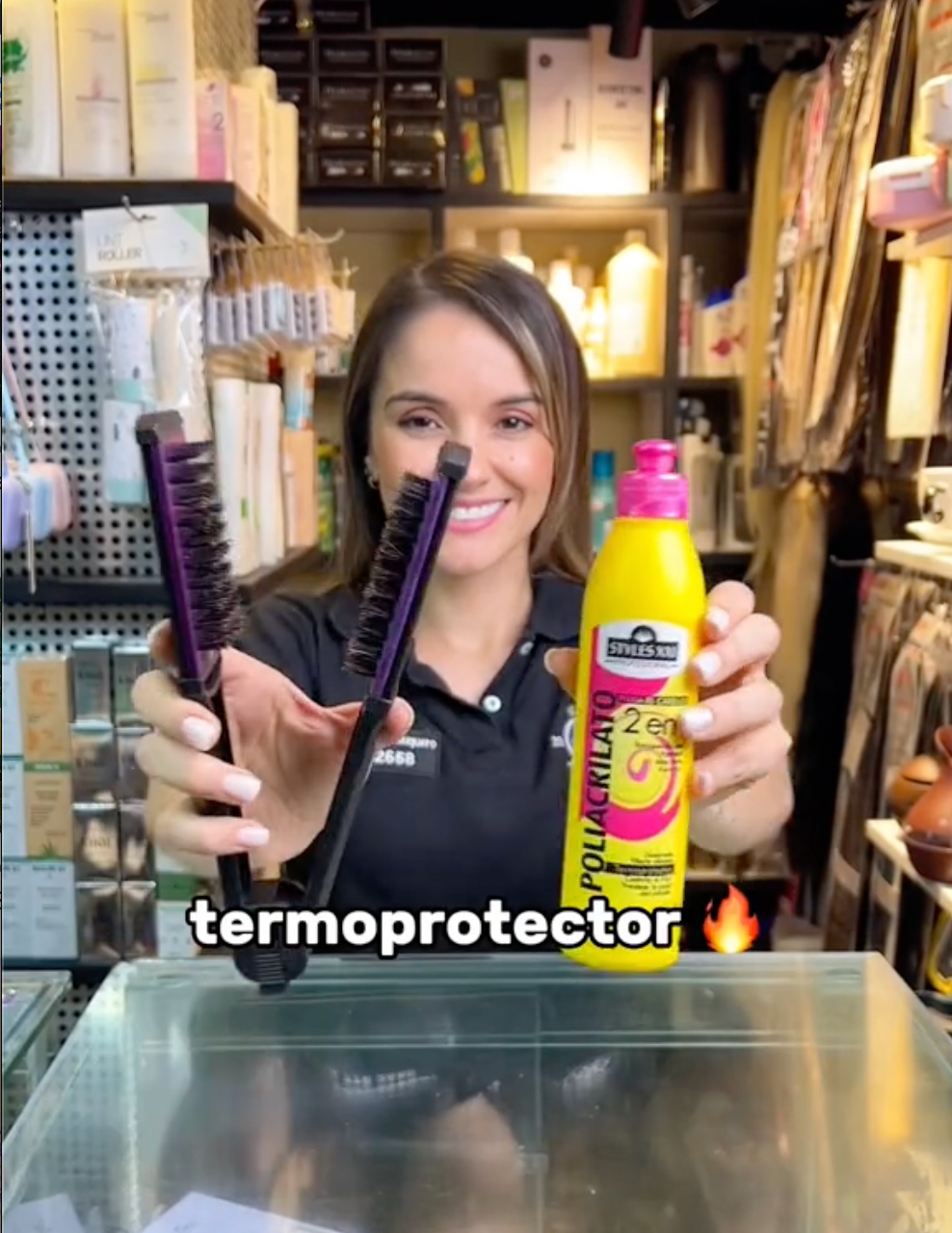 Imagen del producto: Cepillo plancha + termo protector cabello + Envío Gratis 🚛